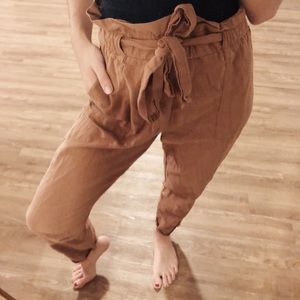 Kendall & Kylie paper bag pants